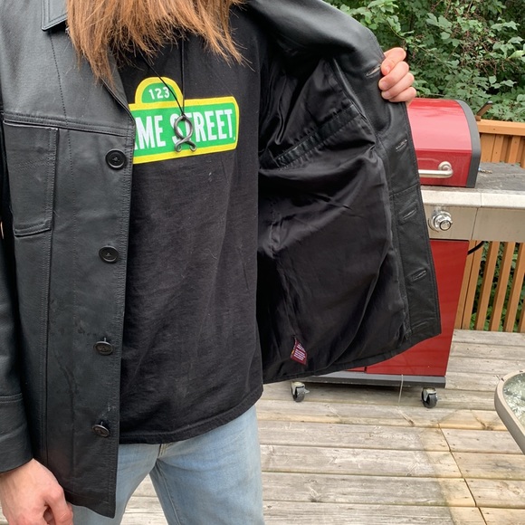 Genuine leather buttoned jacket, brand is Nevada, mens size small - Picture 7 of 7